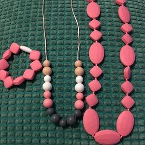 Teething necklaces